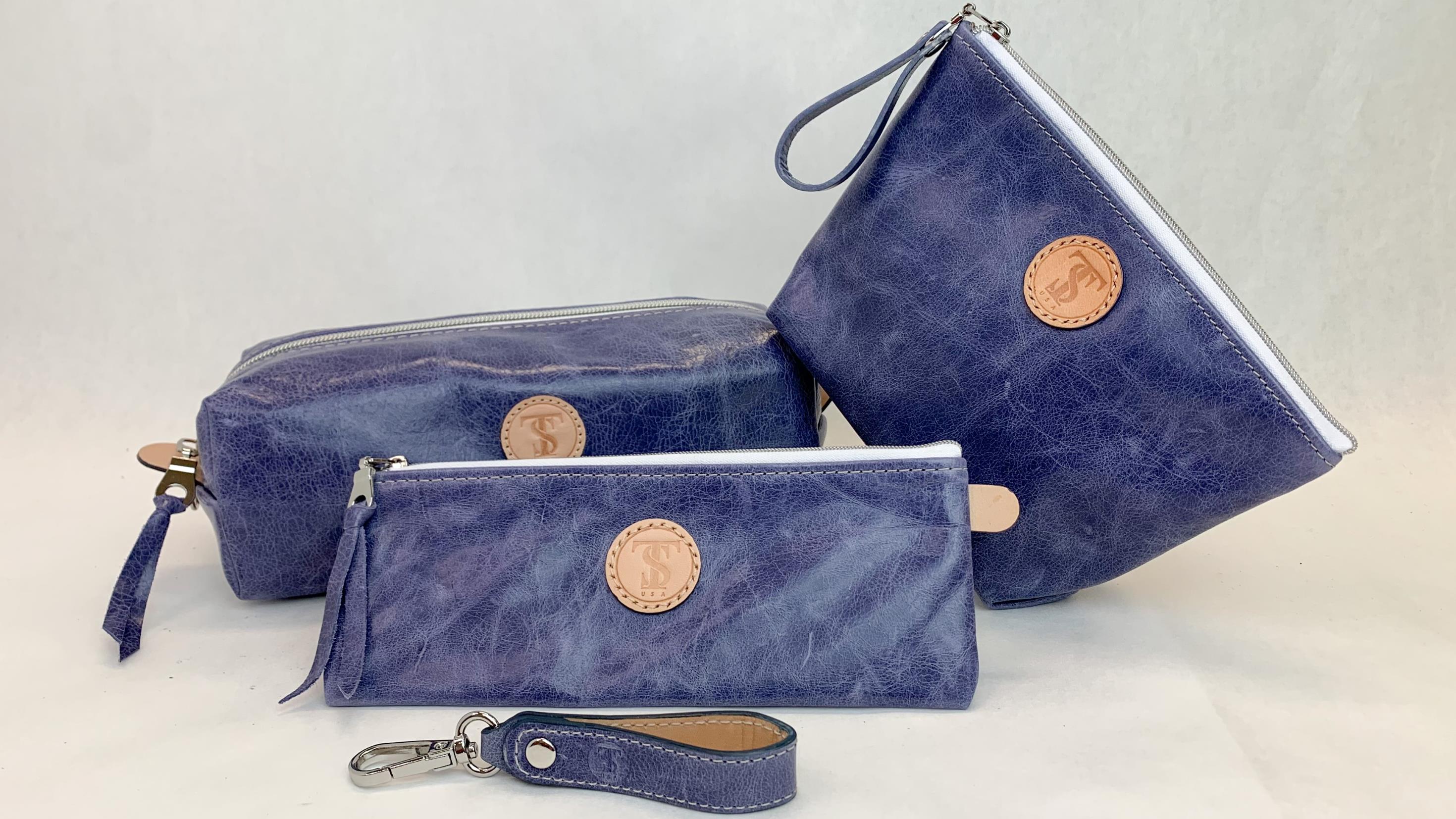 Town & Shore Handcrafted T5 Leather bath kit, cosmetics bag and travel cases in Atlantic denim blue calfskin leather. Perfect for organizing cosmetics, toiletries and supplies.