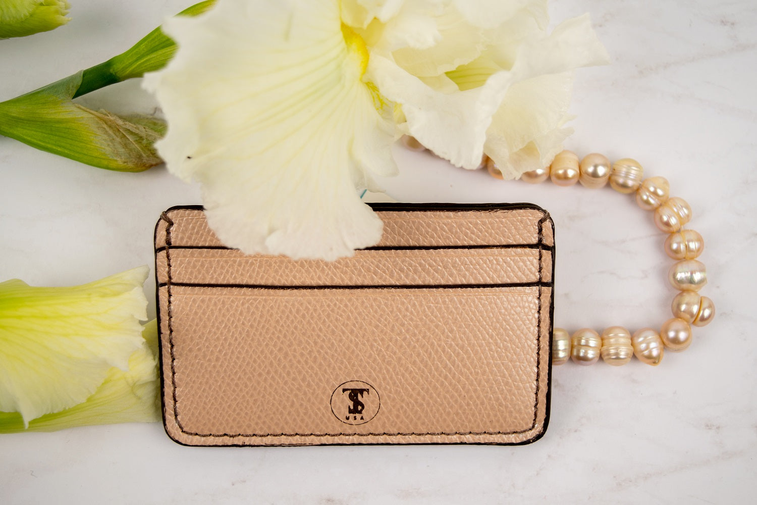 Pebbled Grain Leather Card Case in Frosted Coral